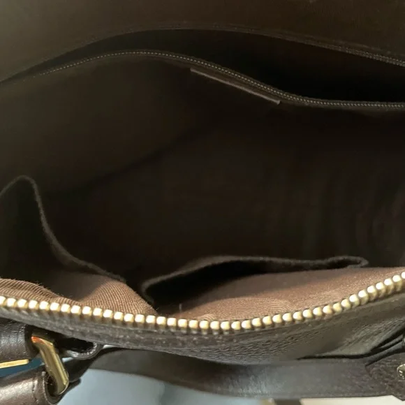 Gucci Leather Handbag Dark Brown Authentic - Picture 8 of 16